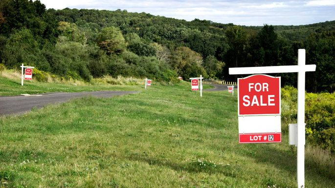 buy a piece of land in Toronto